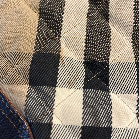 Burberry | Brooke Hobo Bag - Picture 13 of 13